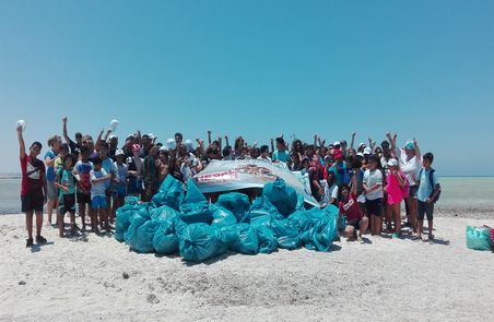 HEPCA & Deutche Schule clean-up campaign in Abo Monkar Islan